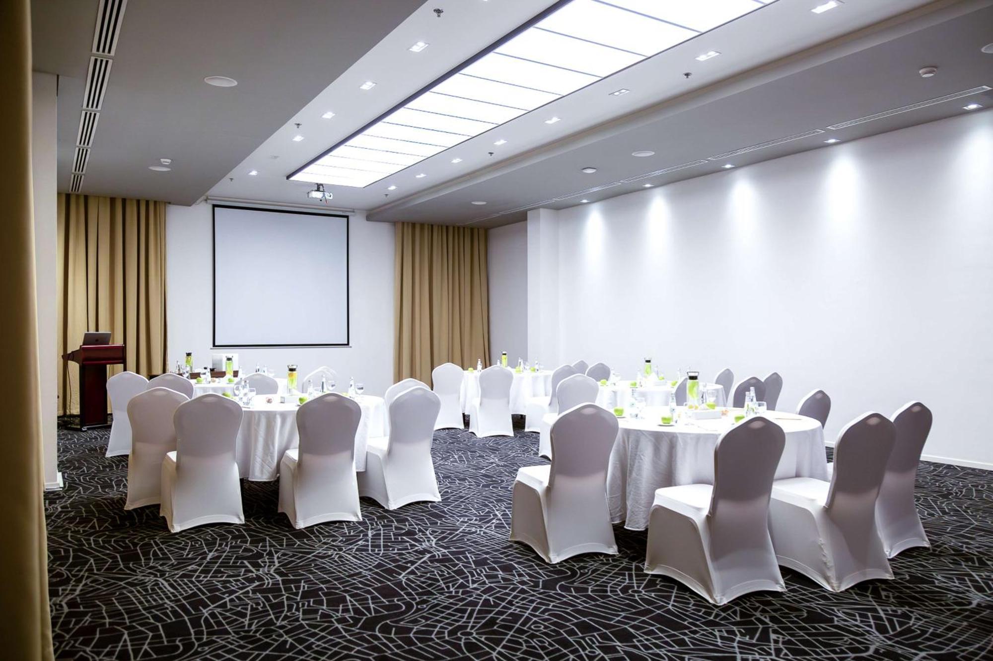 Radisson Hotel & Apartments Dammam Industrial City Εξωτερικό φωτογραφία
