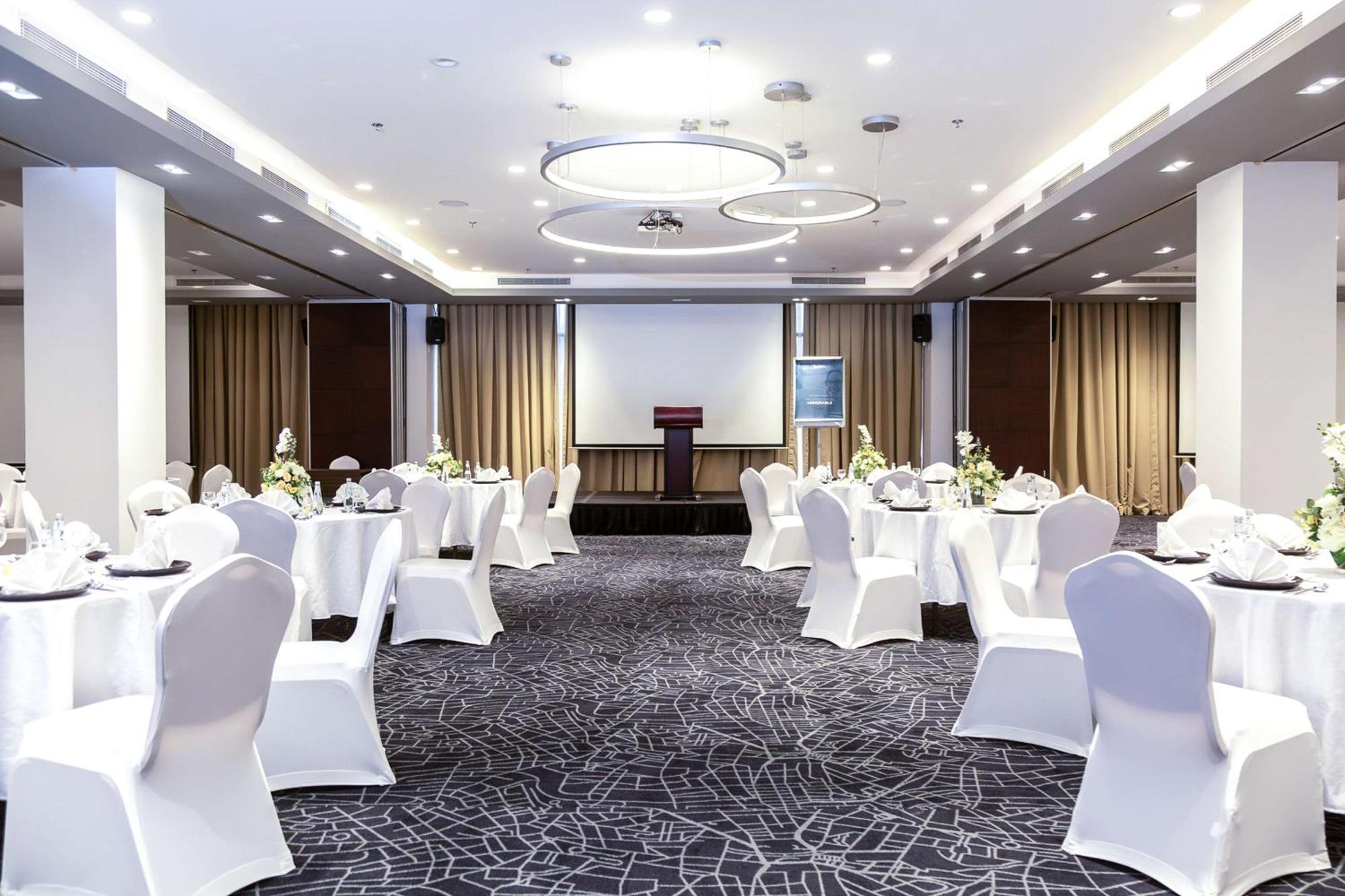 Radisson Hotel & Apartments Dammam Industrial City Εξωτερικό φωτογραφία