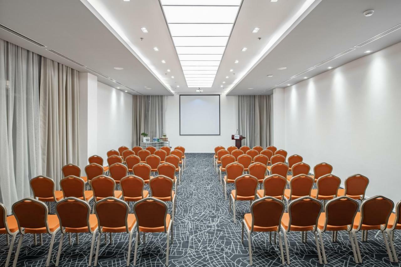Radisson Hotel & Apartments Dammam Industrial City Εξωτερικό φωτογραφία